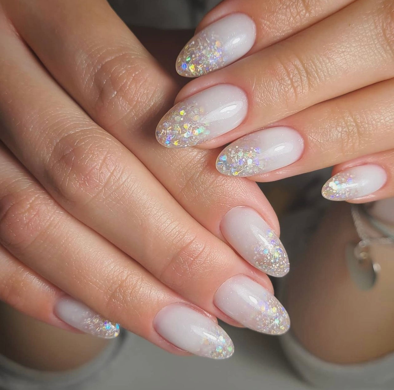 Options Aurora White